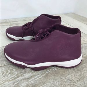 Sz 9 AIR JORDAN Womens Future Bordeaux